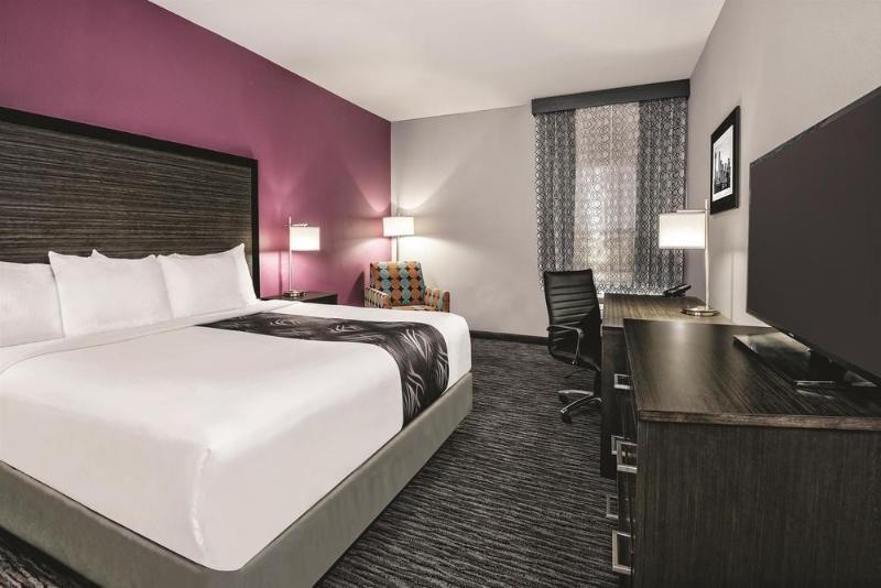 Super 8 By Wyndham Grand Prairie North Motel Eksteriør bilde